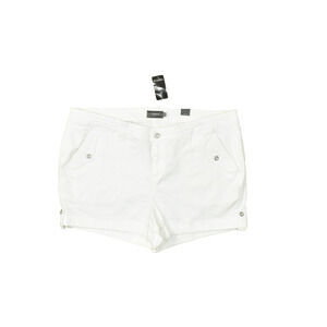 Torrid Women's Plus Size 22 White FeelTheFit Stretch Cuffed Chino Shorts NEW